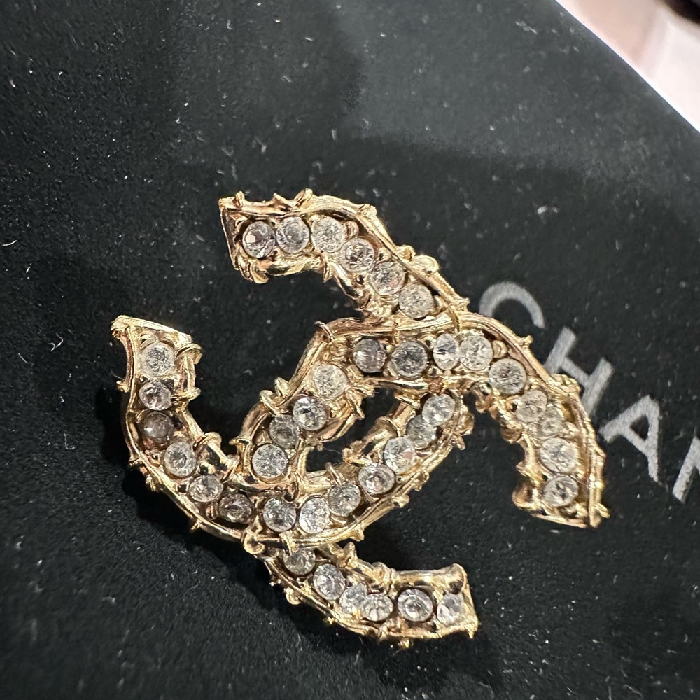 Chanel earrings - Picture 4 of 7